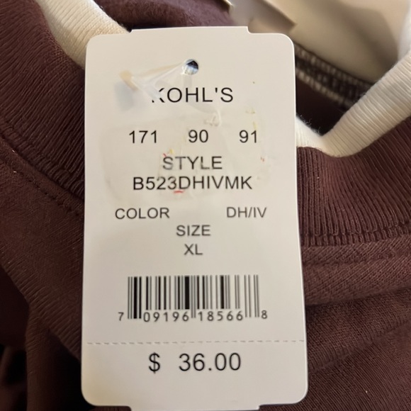 Holiday sweatshirt - Picture 5 of 5